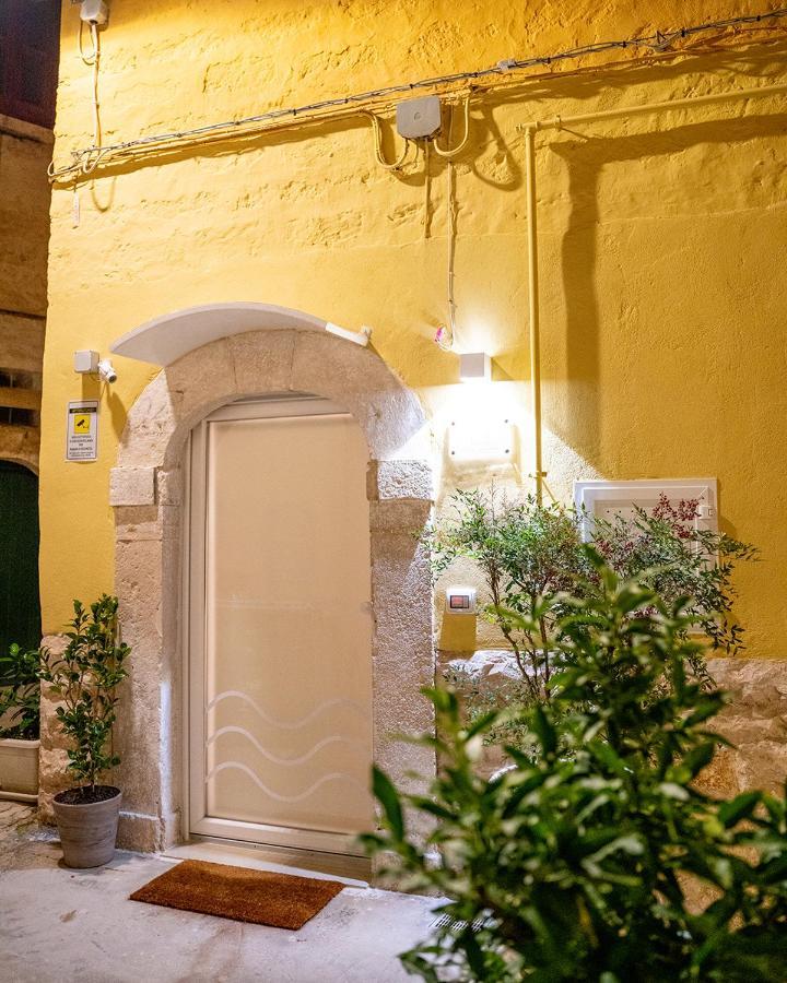 Suite Albatros - Luxury Room Bisceglie Exterior photo